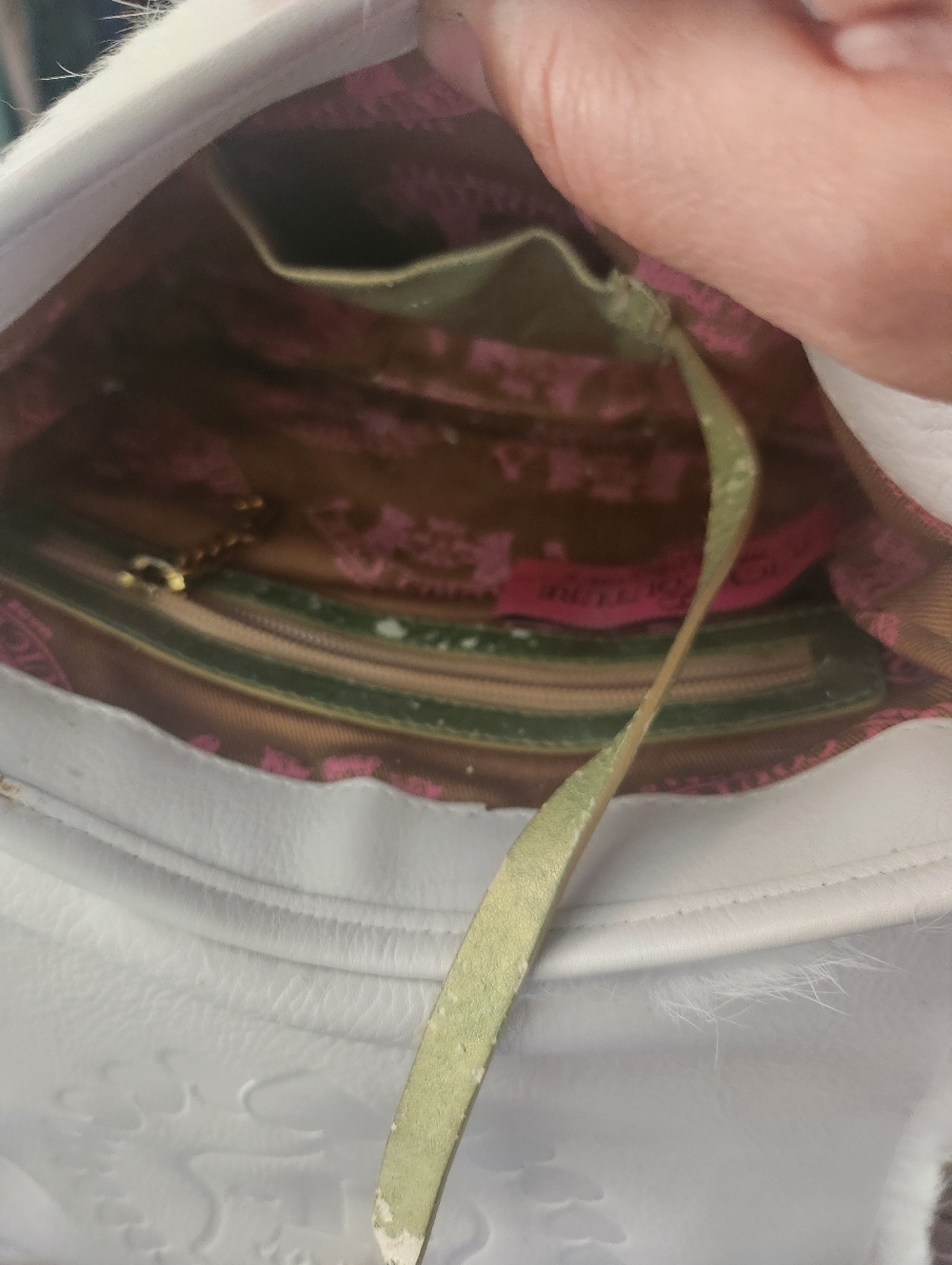 Juicy Couture vintage REAL Rabbit Fur crossbody bag - Picture 9 of 9